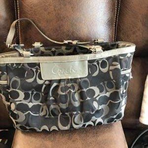 Coach Pocketbooks